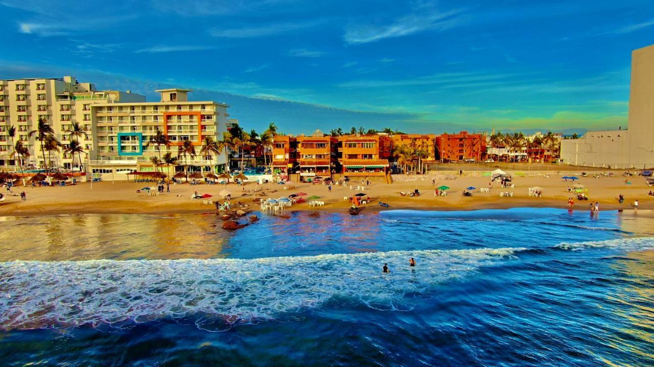Playa Suites Mazatlan Room photo