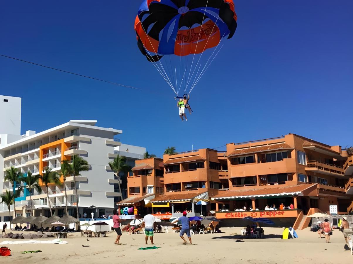 Playa Suites Mazatlan Exterior photo