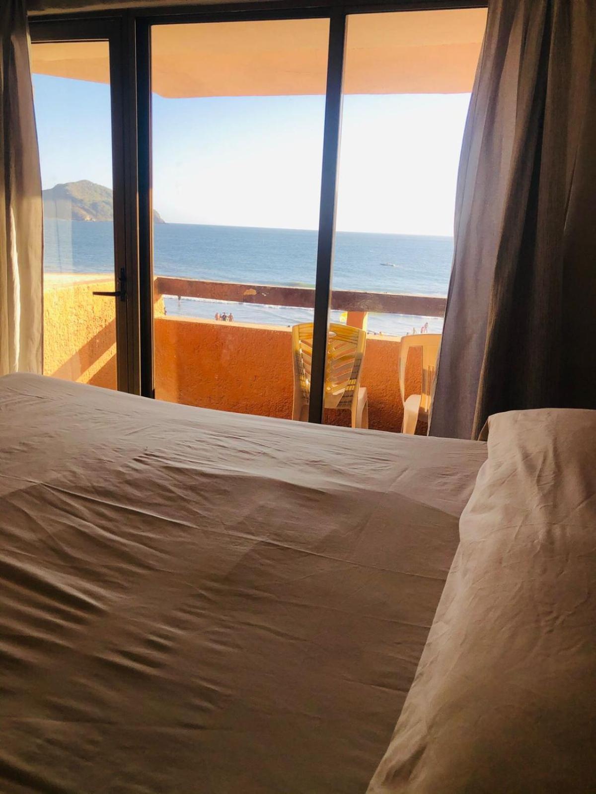 Playa Suites Mazatlan Room photo